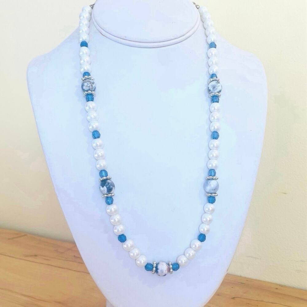 Vtg Faux Glass Pearl Marblized Glass Bead Necklace 18"- 22" Adjustable Blue Y2K